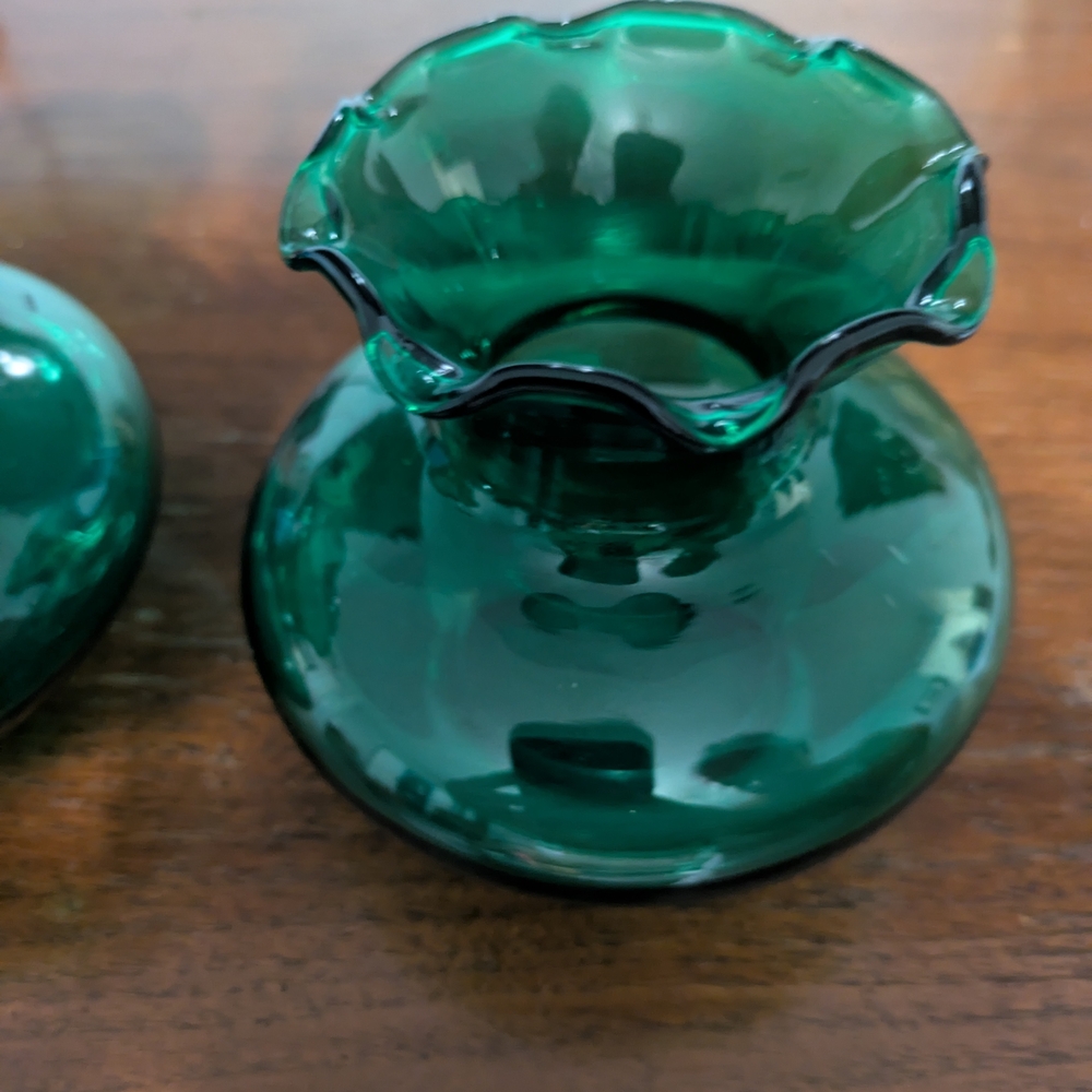 Anchor Hocking Deep Green Glass Vases - Picture 2 of 5